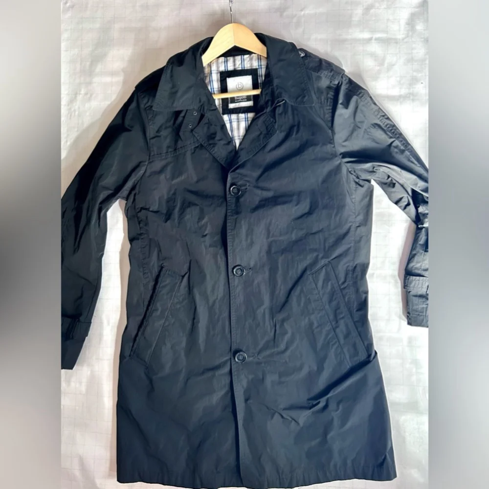 Bugatti vintage trench